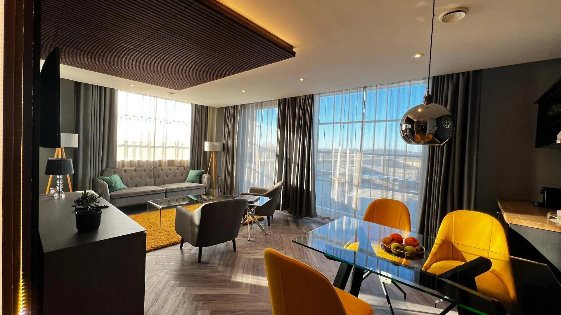 The Orchard Hotel & Restaurant Nottingham 4*,  Reino Unido