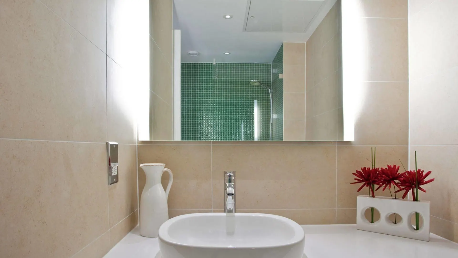 The Orchard Hotel & Restaurant Nottingham 4*,  Großbritannien
